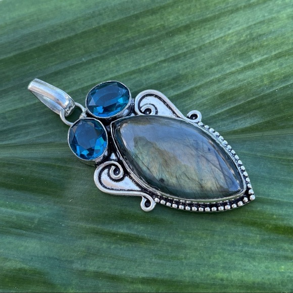 Sterling Silver Jewelry 925 Labradorite Gemstone Pendant London Blue Topaz - Picture 8 of 13